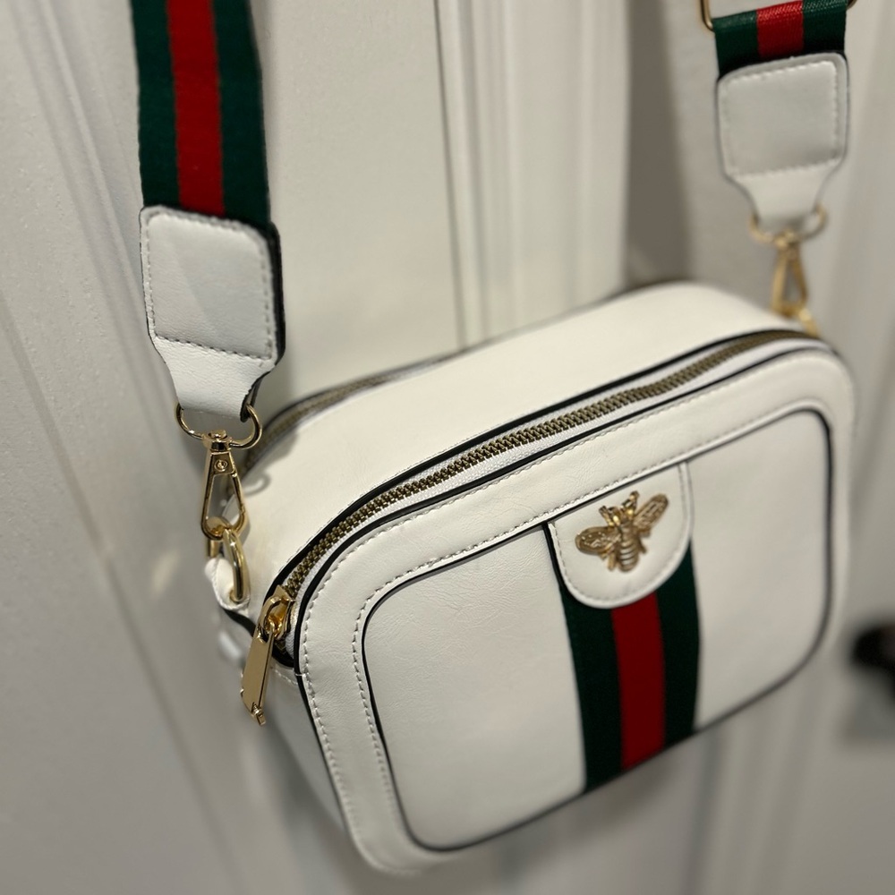 Crossbody purse